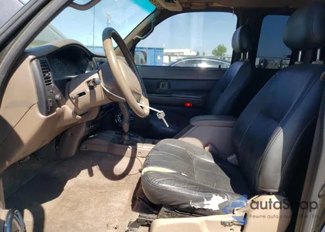 1999 Toyota Tacoma Xtracab из США, поврежденный, VIN 4TAWN72N5XZ500086